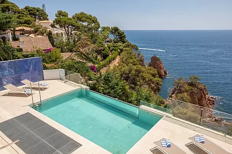 Villa rental sea view Costa Brava